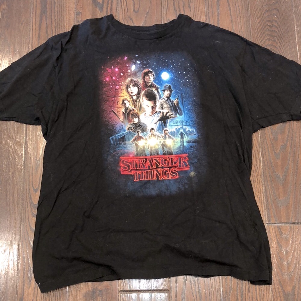 Stranger Things black graphic T-shirt size 2XL